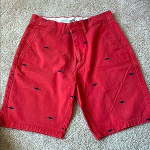 Old Navy Red and Navy Ultimate Slim Men’s Shorts, size 29